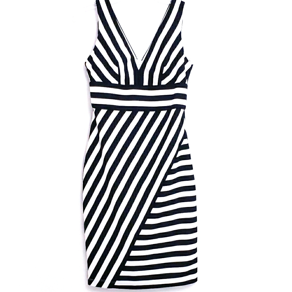 Bisou Bisou Nwot Black/White Stripe Sheath Dress